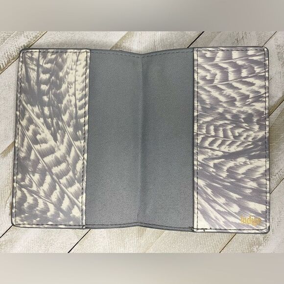 Indigo bon voyage passport holder - Picture 3 of 5